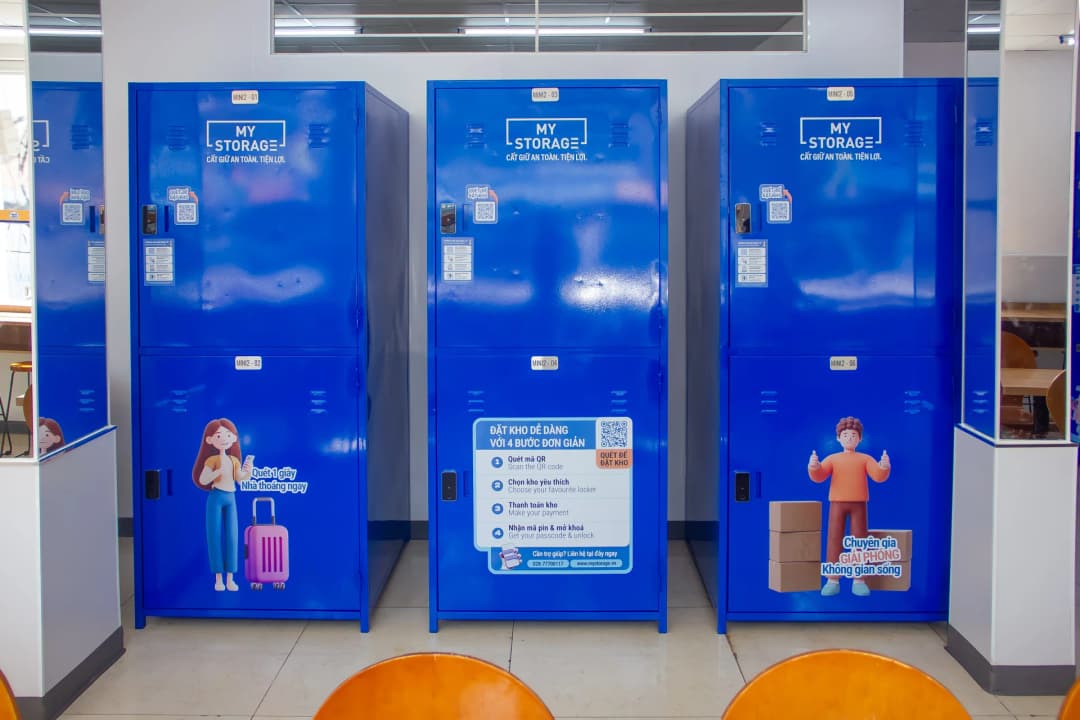 Toàn cảnh dãy tủ locker MyStorage tại Ministop Trần Khắc Chân, Quận 1