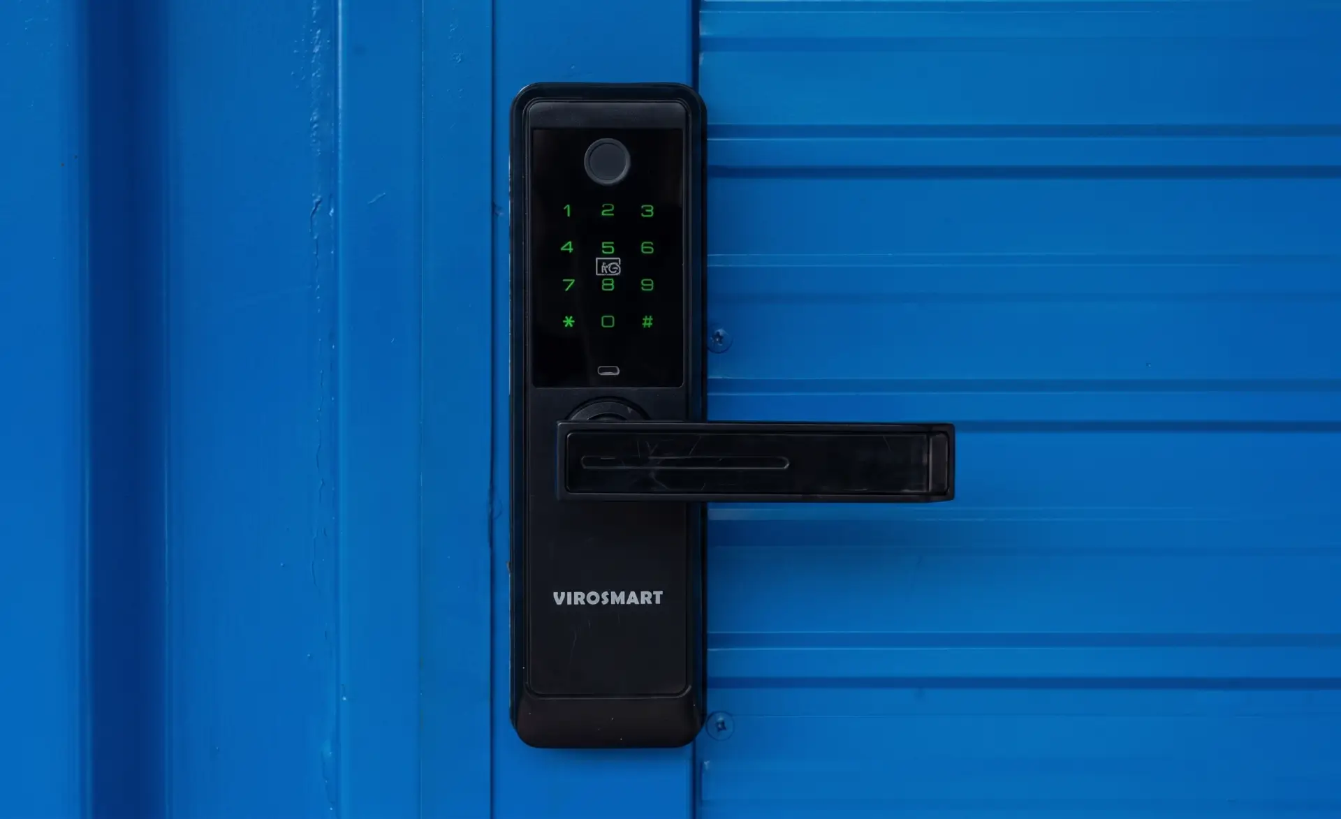 MyStorageの保管ユニットを守るスマートドアロック