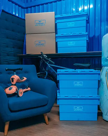 Self storage service solution with diverse warehouse size