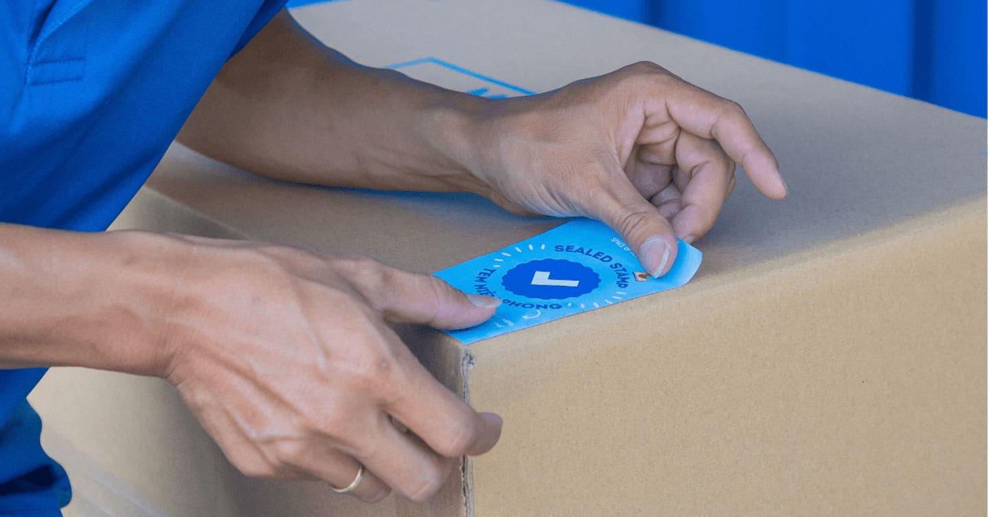 hàng hoá cao cấp được bảo quản an toàn trong kho lưu trữ